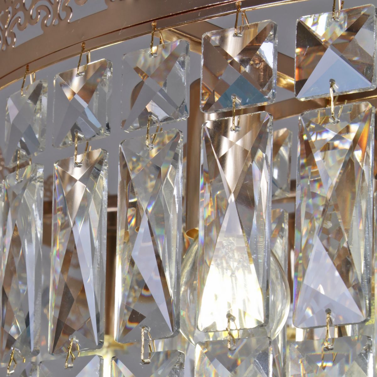 Потолочная люстра Reluce 90329-0.3-10 FGD