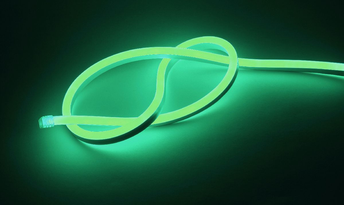 Светодиодная неоновая лента Эра 220В 2835 7Вт/м зеленый 20м IP67 N2835-120-IP67-220V-20m-G Б0043076