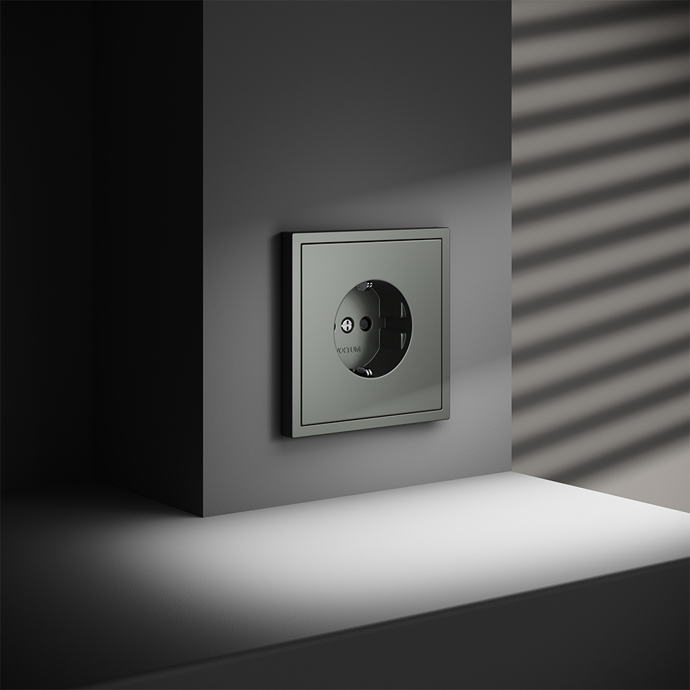 Розетка со шторками Voltum S70 VLS040206 (титан)