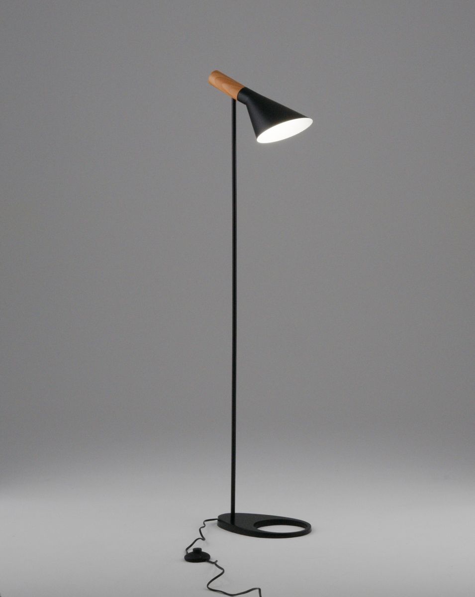 Торшер Moderli Turin V11334-1F