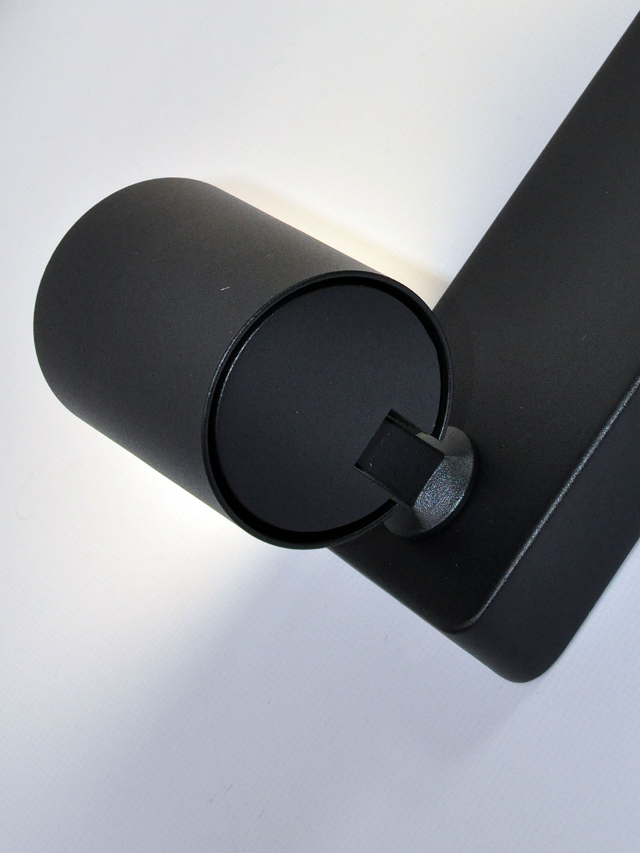 Спот Elvan NLS-2410/3-G10-Bk