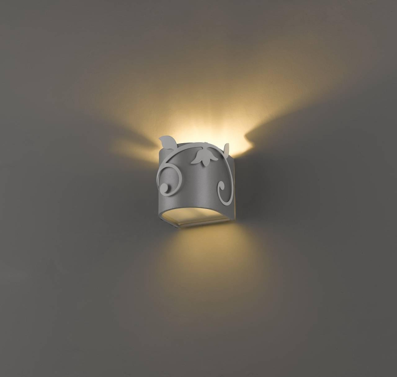 Настенный светильник Favourite Florina 1464-1W