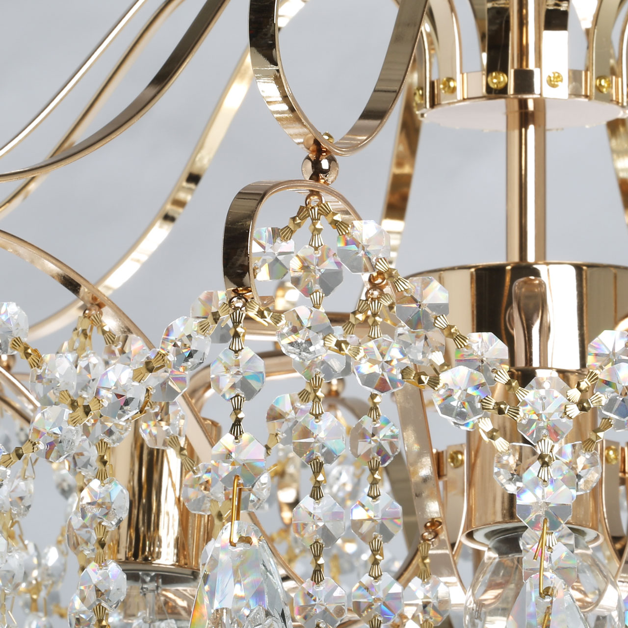 Подвесная люстра De Markt Бриз 111016006 в Москве