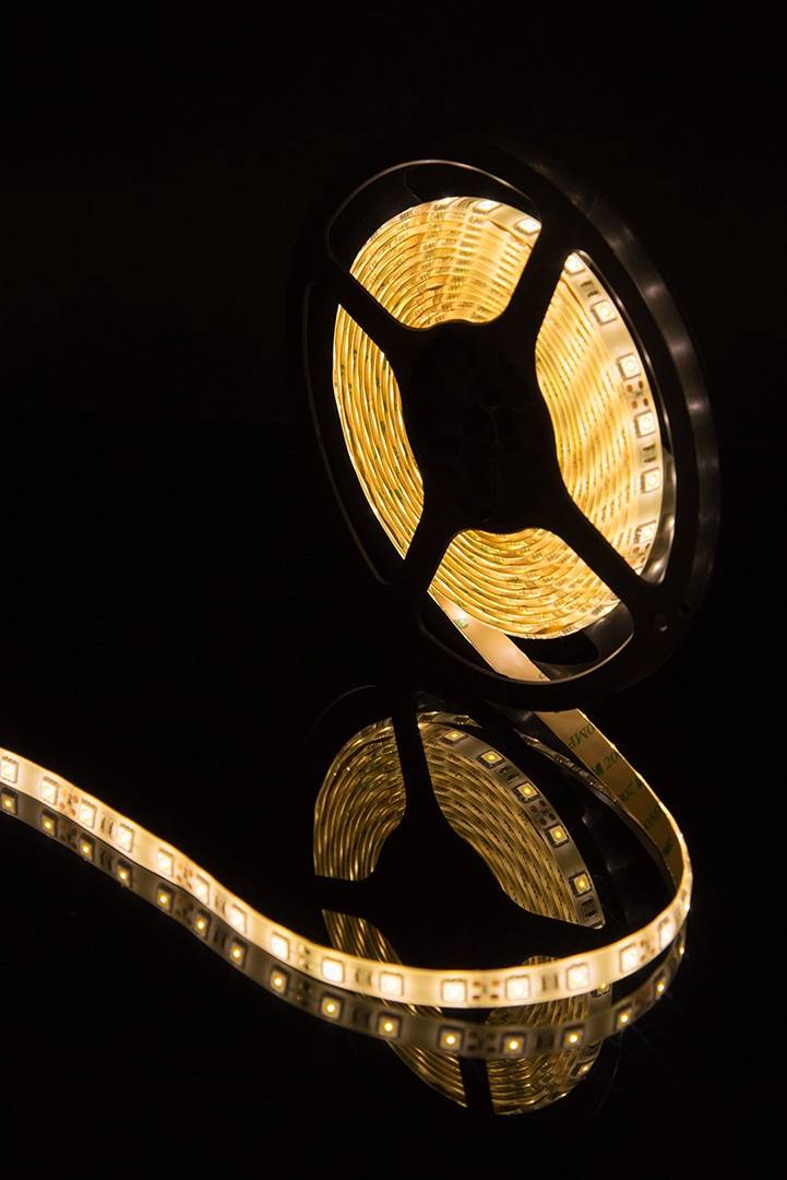 Светодиодная лента SWG SWG560-12-14.4-WW-65 000063