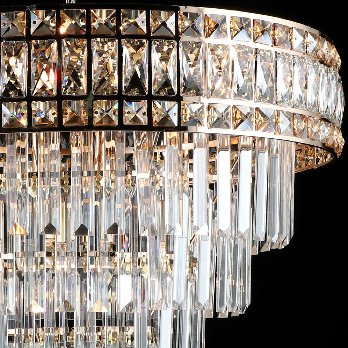 Подвесная люстра Reluce 02162-0.4-08 FGD