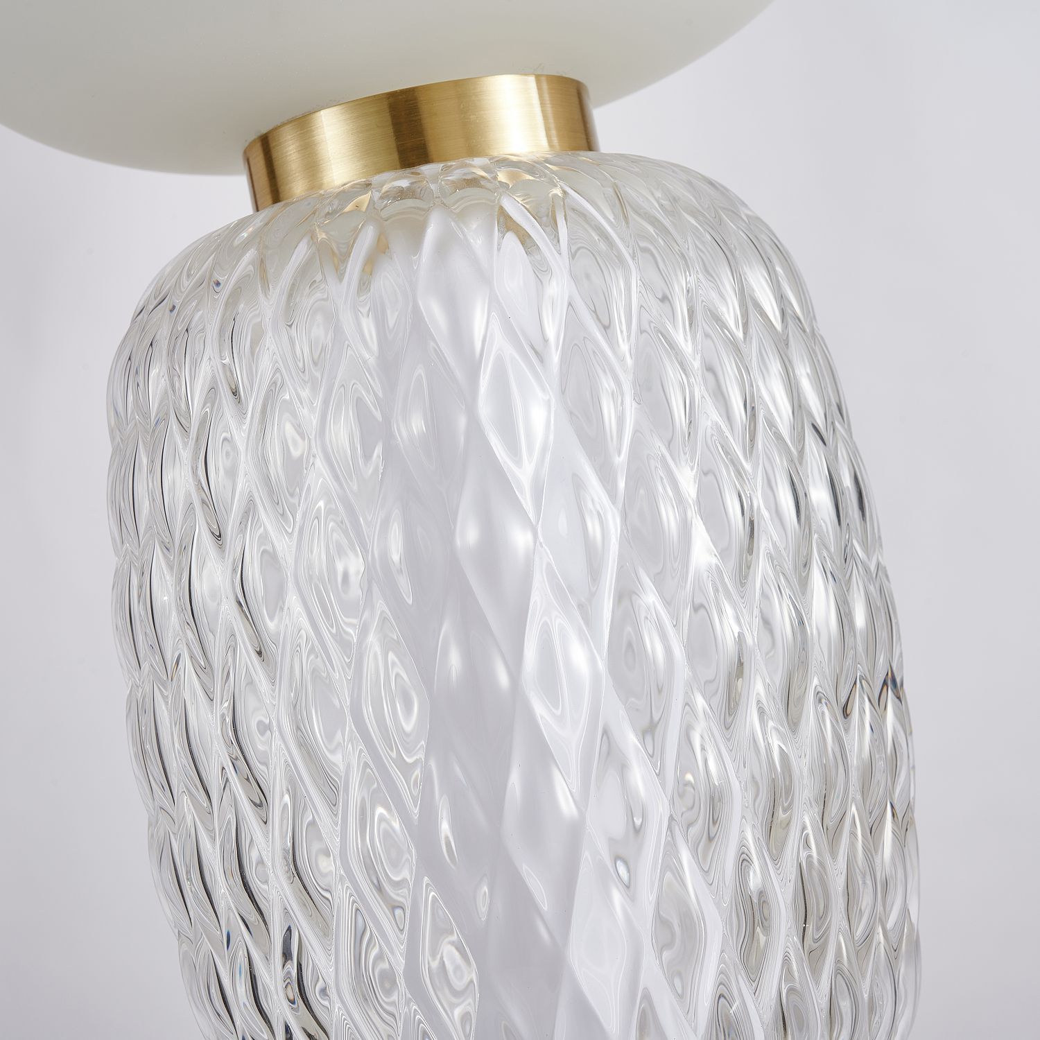 Подвесной светильник Favourite Bella 4057-1P