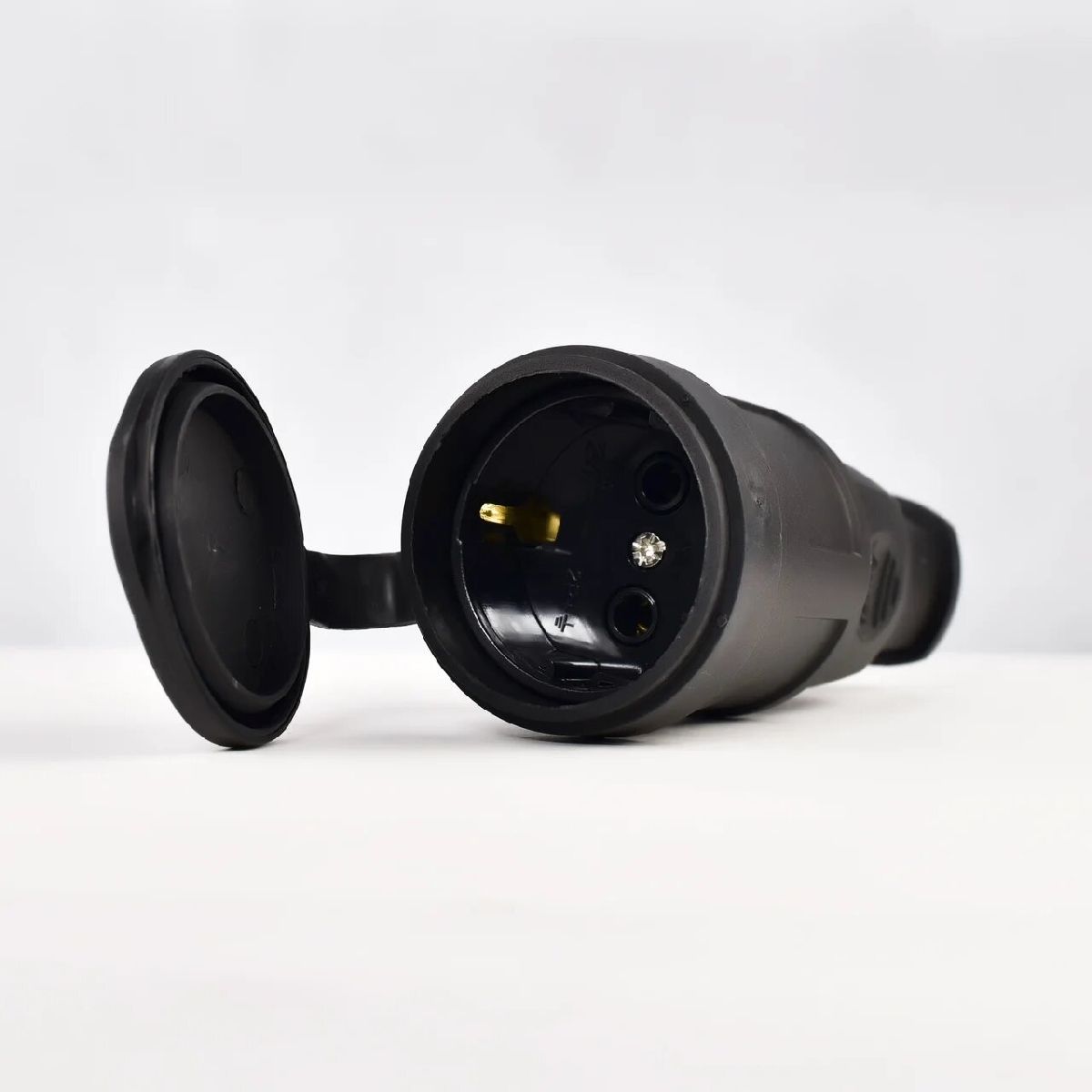 Штепсельный разъем с заглушкой Lezard Каучук 106-0400-0102/102