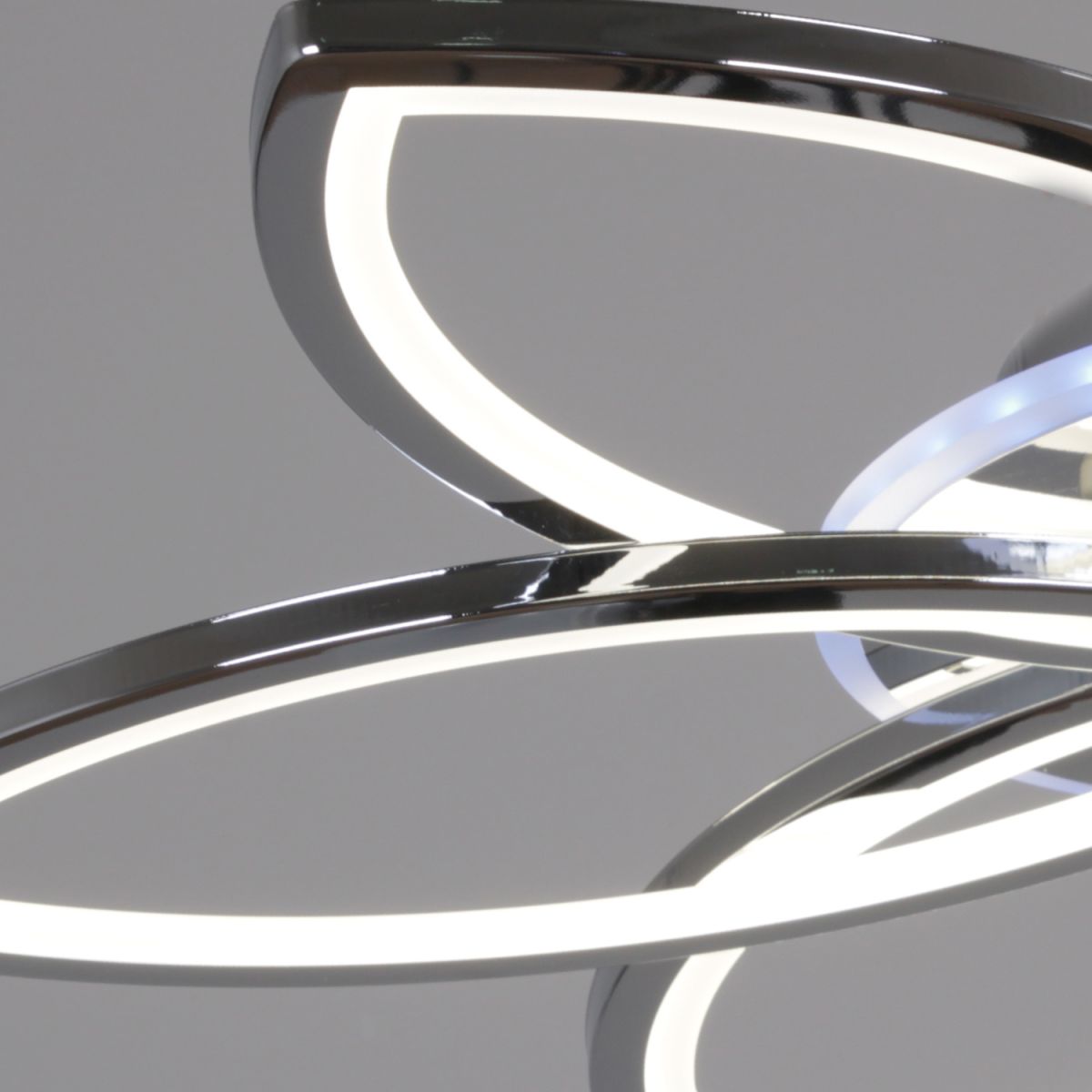 Потолочная люстра Reluce 09877-0.3-06B CR (RGB)