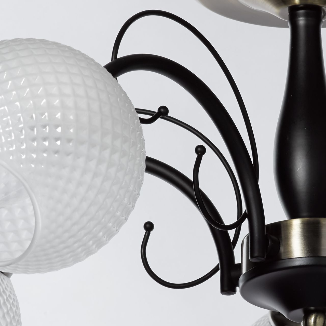 Потолочная люстра De Markt City Альфа 324014305 в Москве