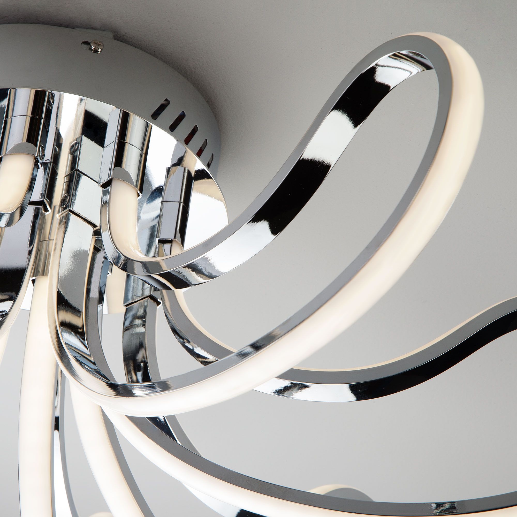 Потолочная люстра Eurosvet Lilium 90079/8 хром