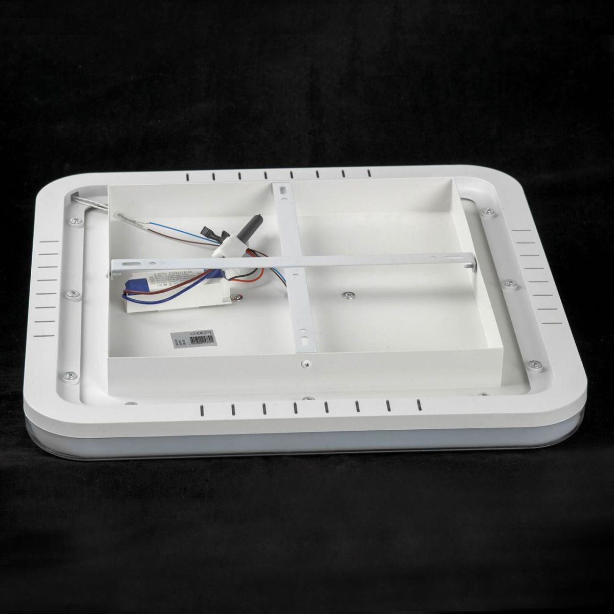 Потолочная люстра Lussole Hartley LSP-7438