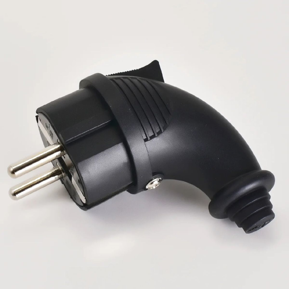 Вилка трехфазная Lezard Каучук 332-0100-0201/201