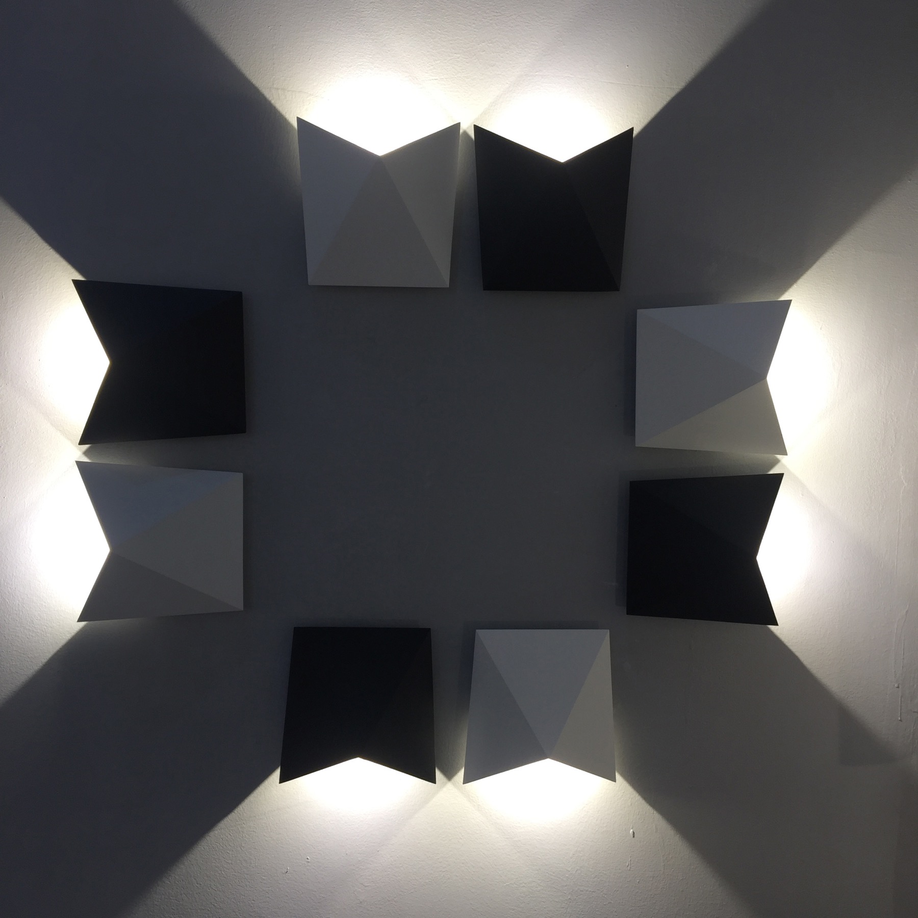 Уличный настенный светодиодный светильник Mantra Triax 6525