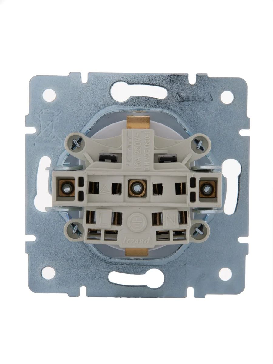 Розетка с защитой от детей Lezard Karina 707-0288-124B