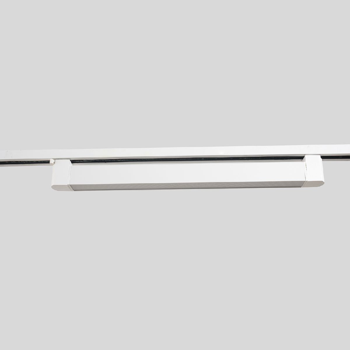 Трековый однофазный светильник Crystal Lux CLT 0.31 010 18W WH M4000K