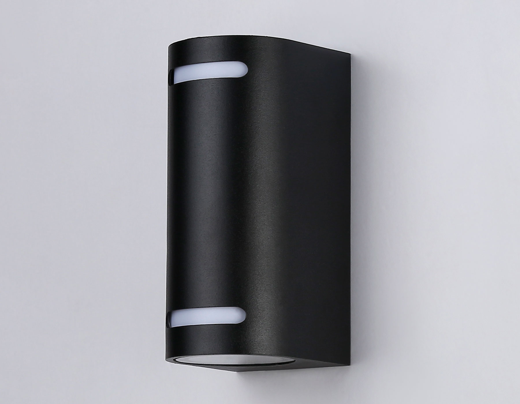 Уличный настенный светильник Ambrella Light Garden ST3744