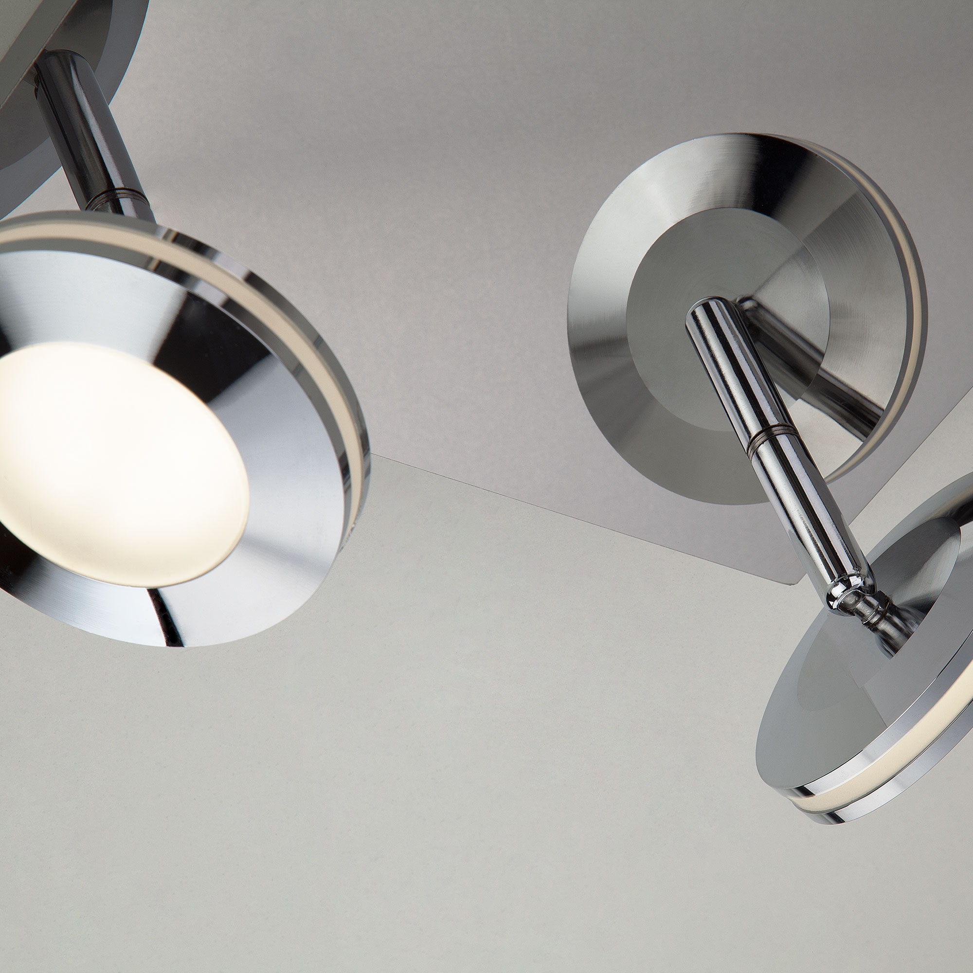 Потолочный светодиодный светильник Eurosvet Round 20002/4 хром