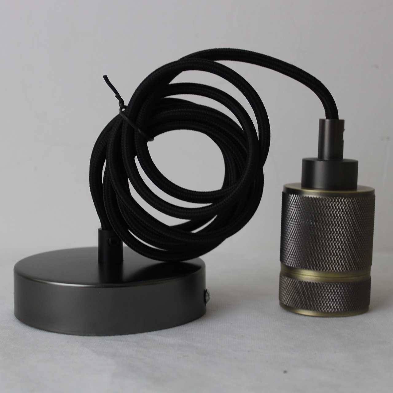 Ретро патрон с подвесом E27 Бронза Sun Lumen 056-564