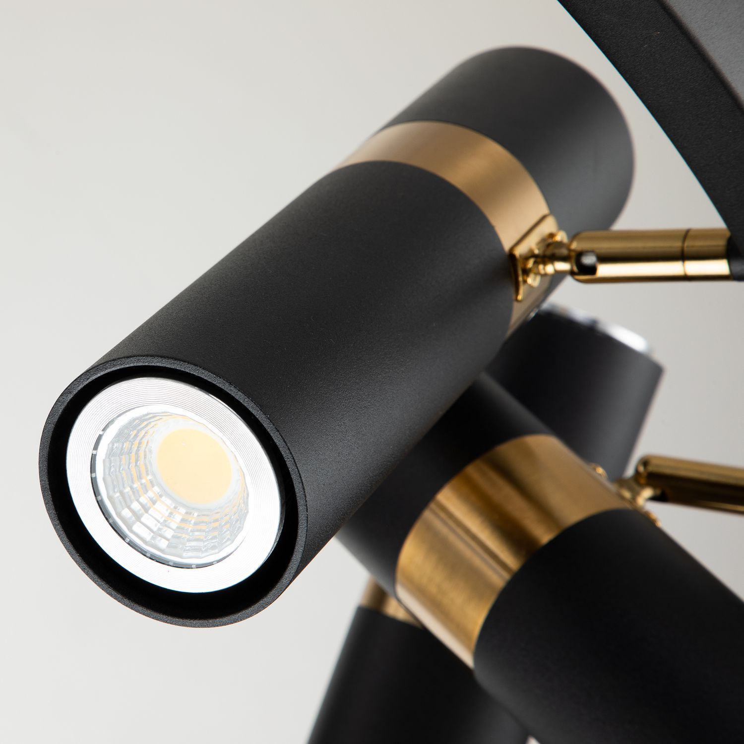 Подвесная люстра Favourite Light point 2997-9P в Москве