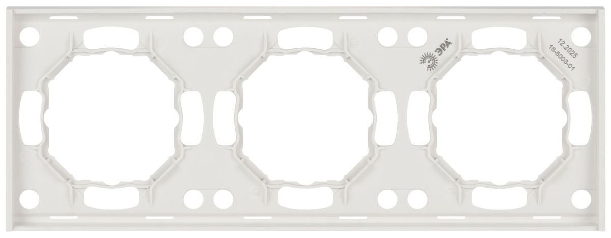 Рамка для розеток и выключателей ЭРА Arktik 16-5003-01 на 3 поста белый Б0070564
