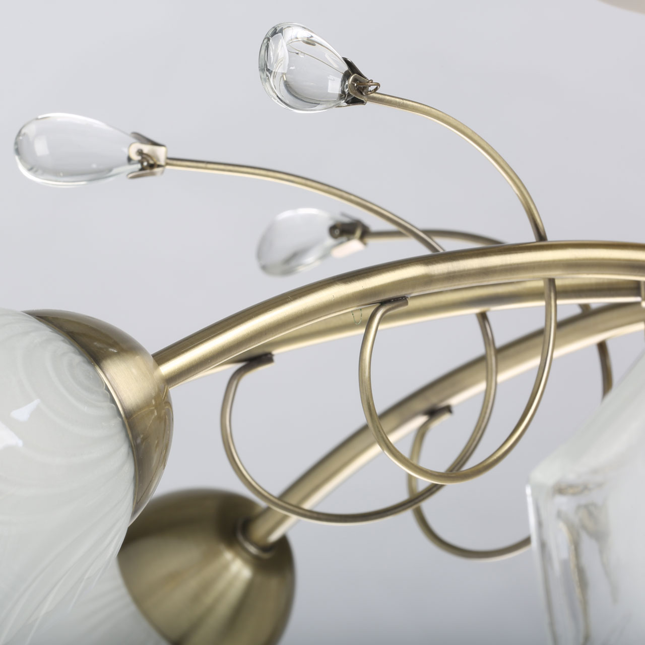 Потолочная люстра De Markt Флора 670011108 в Москве