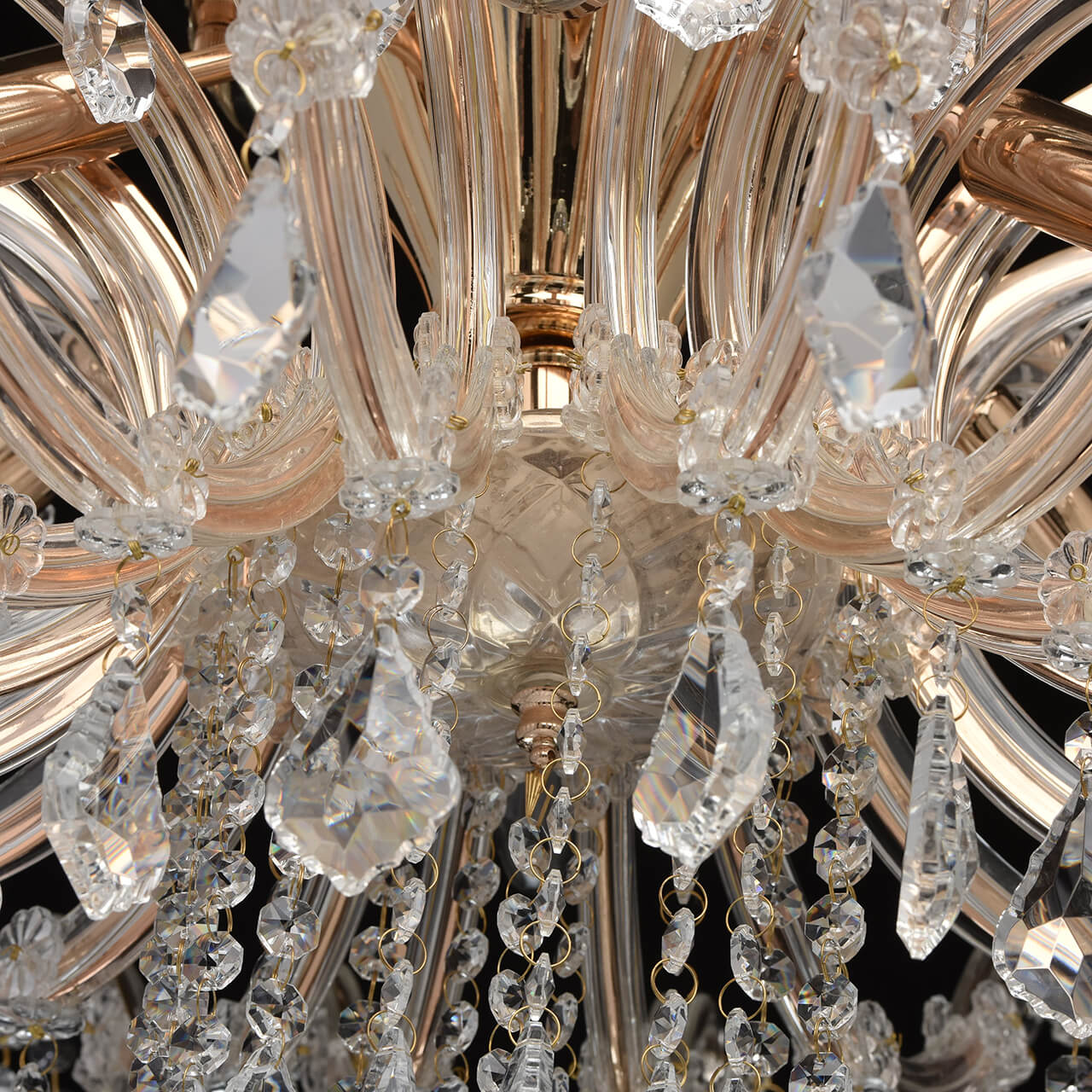 Потолочная люстра Chiaro Луиза 383010106 в Москве