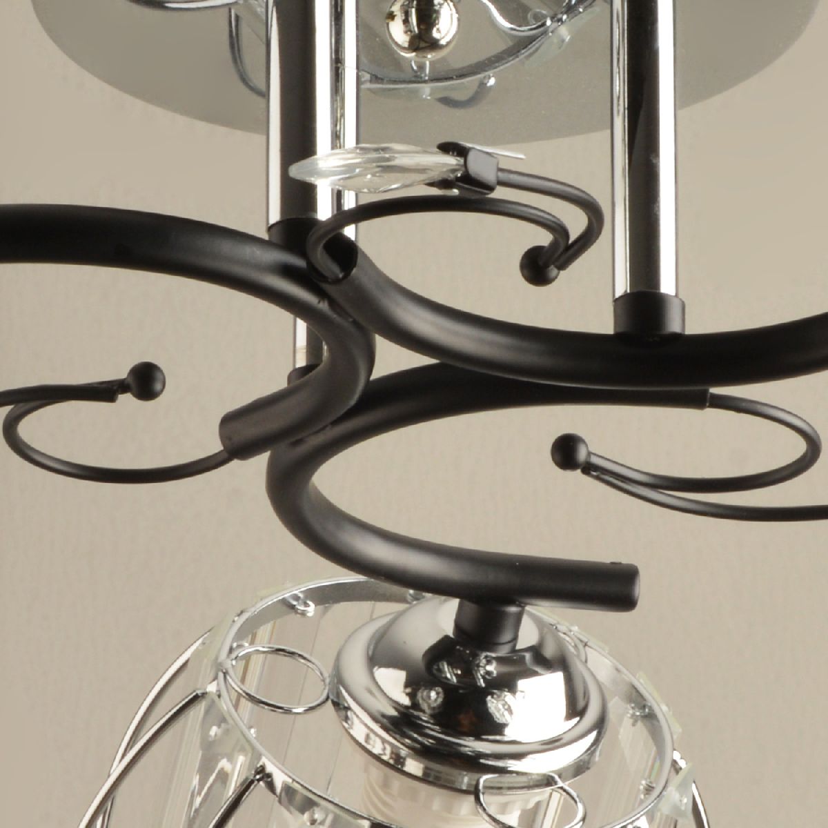 Потолочная люстра Reluce 04631-0.3-03 CR+BK