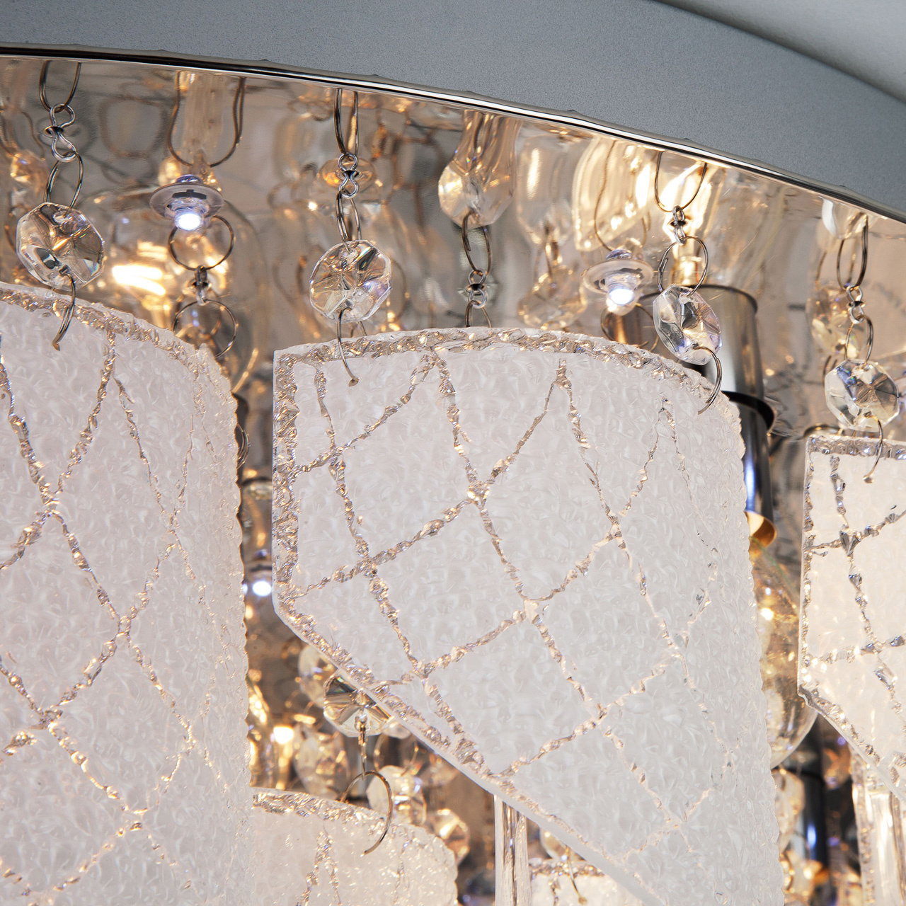 Потолочная люстра Eurosvet Cascade 80117/9 хром/белый