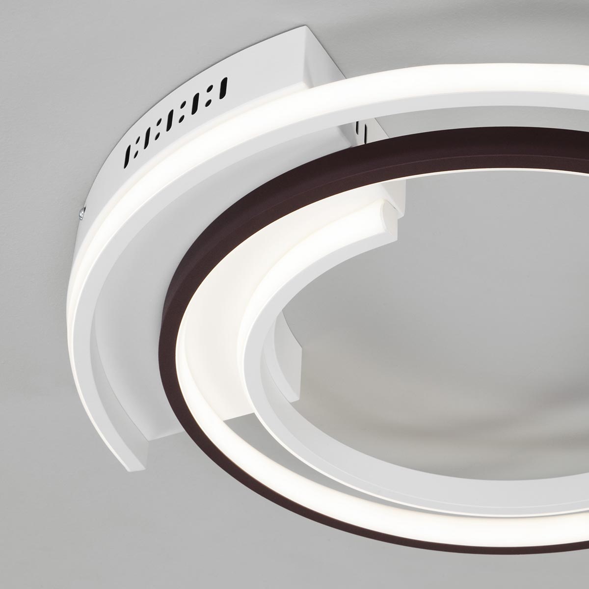 Потолочный светильник Eurosvet Gross 90248/3 белый/ черный