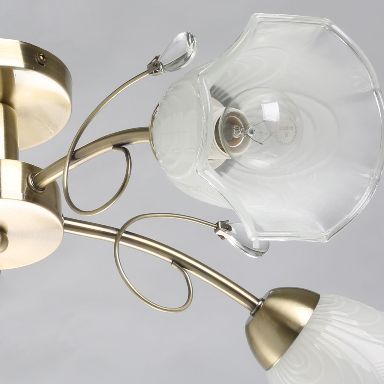 Потолочная люстра De Markt Флора 670011005