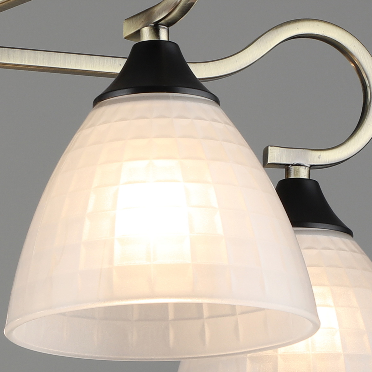 Люстра на штанге Reluce 03751-0.3-05