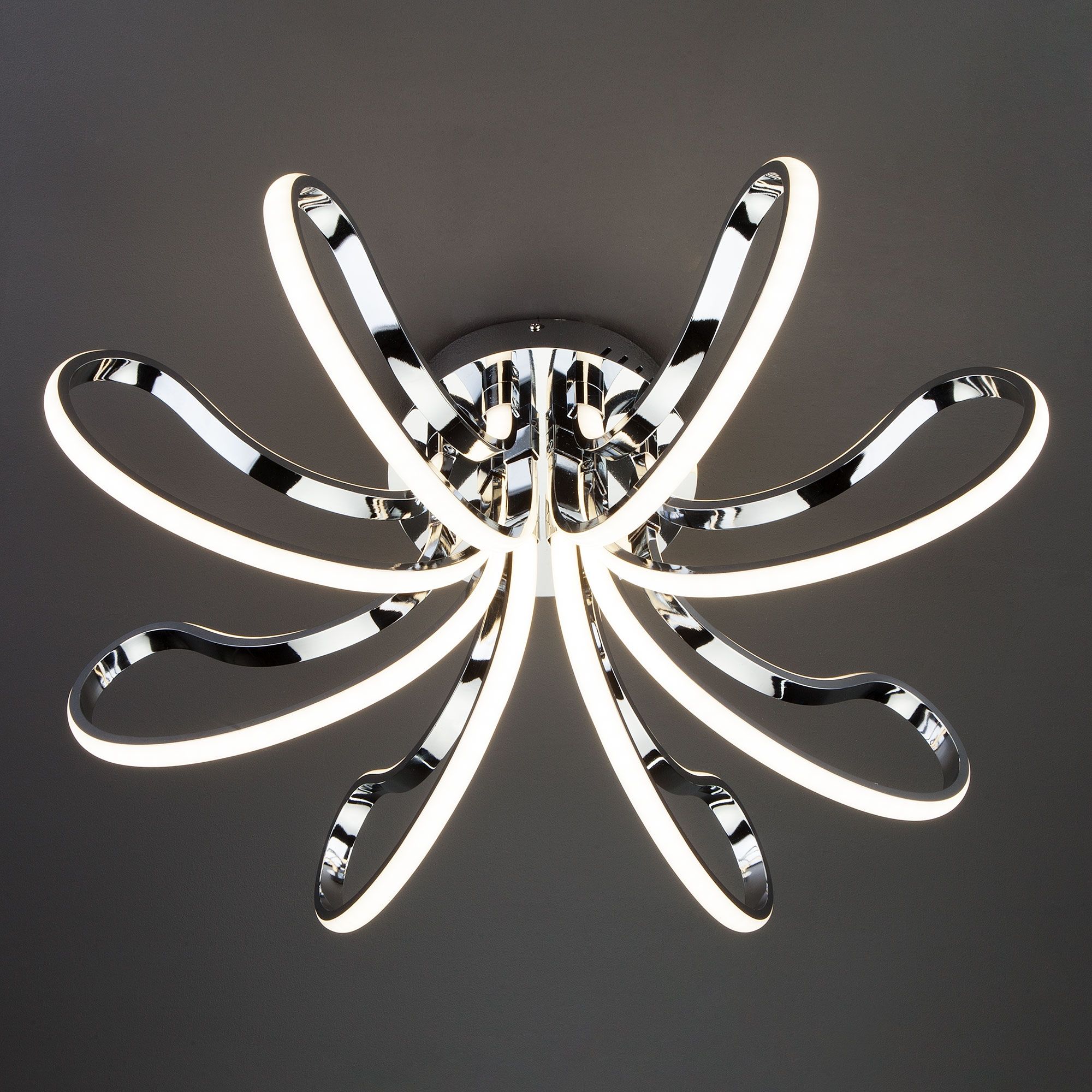 Потолочная люстра Eurosvet Lilium 90079/8 хром