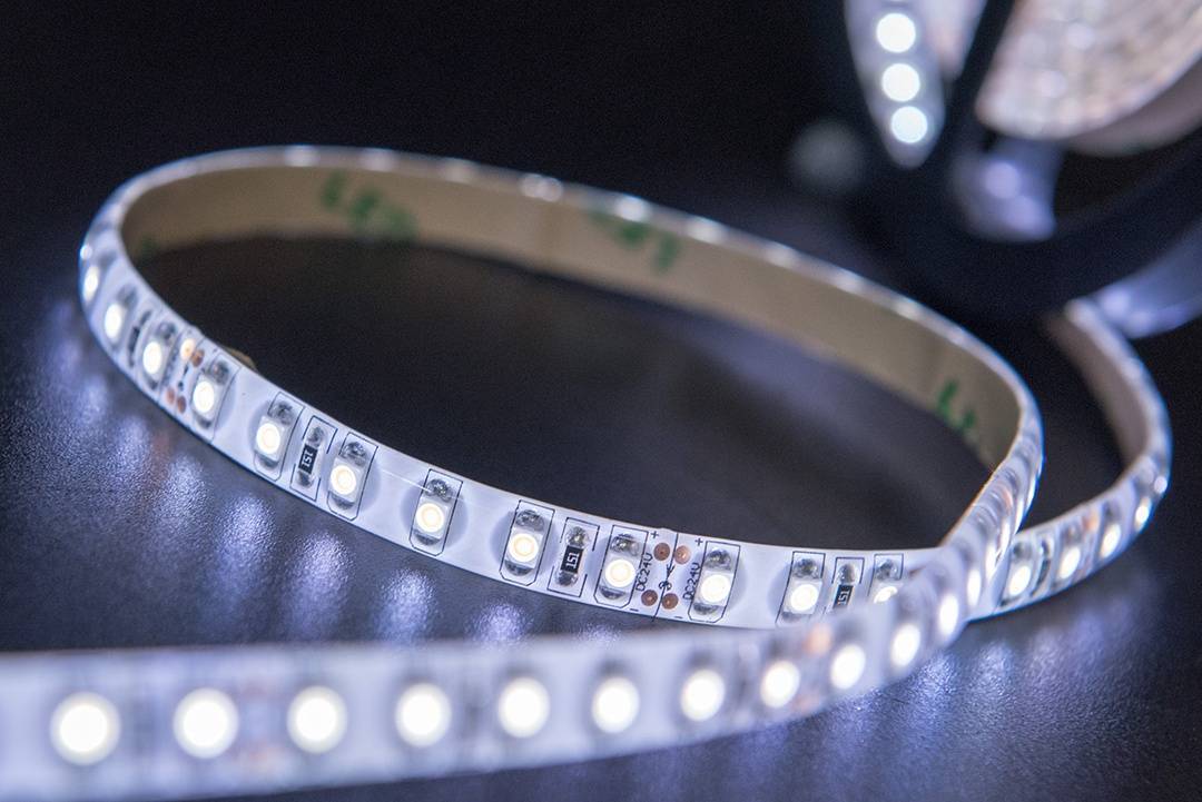 Светодиодная лента SWG SWG3120-24-9.6-NW-65 002126