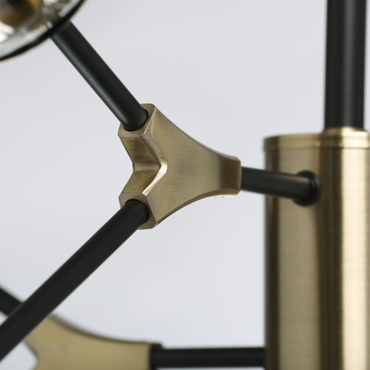 Люстра на штанге De Markt Гамбург 605016108