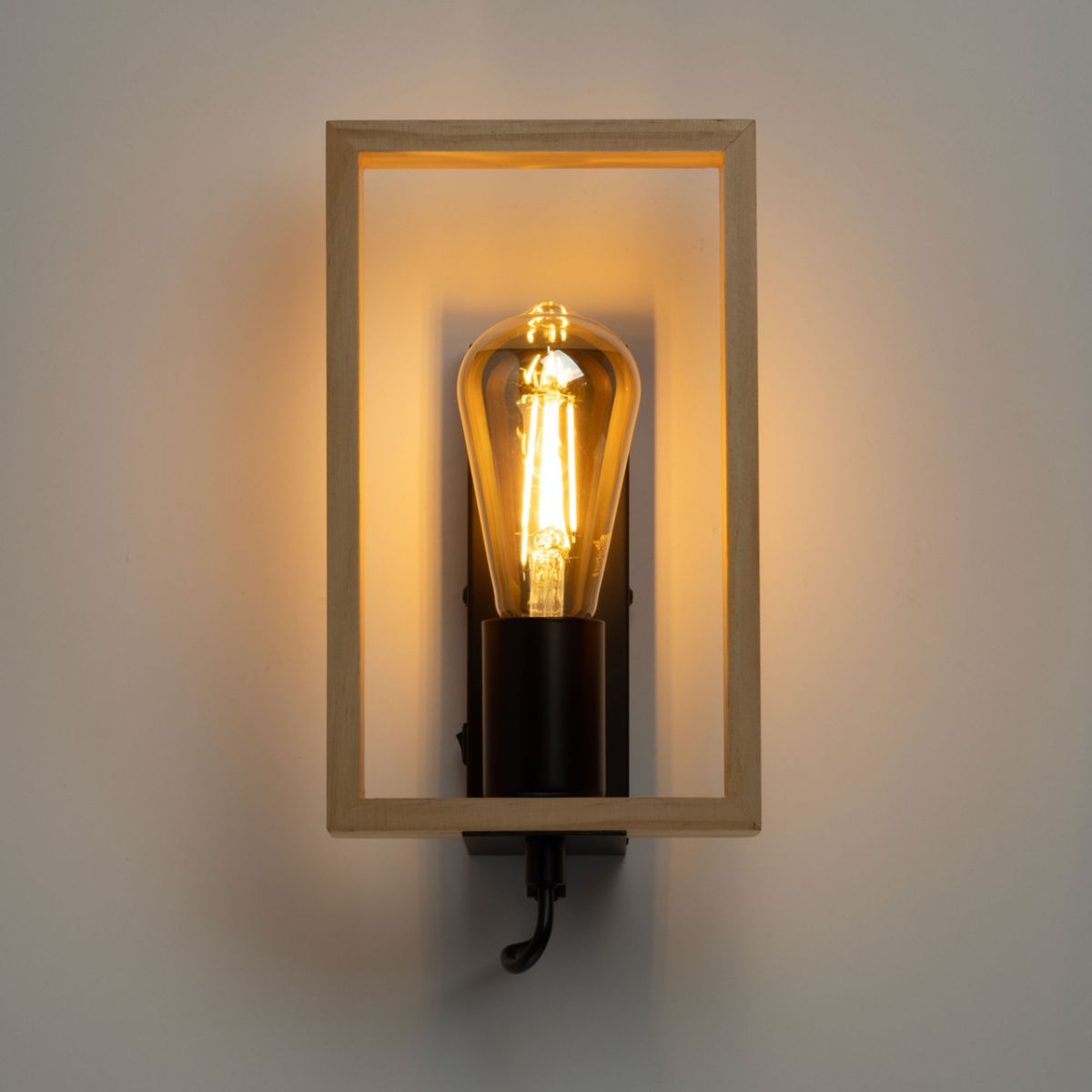 Настенный светильник De Markt Акцент 680023701