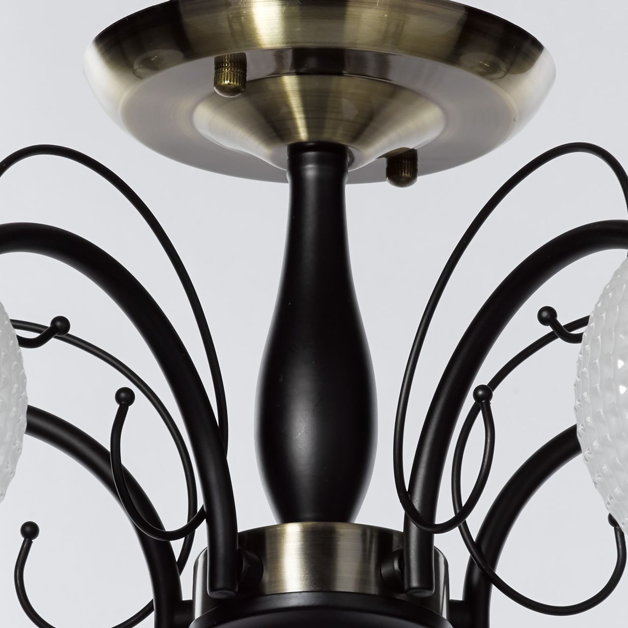 Потолочная люстра De Markt City Альфа 324014305 в Москве