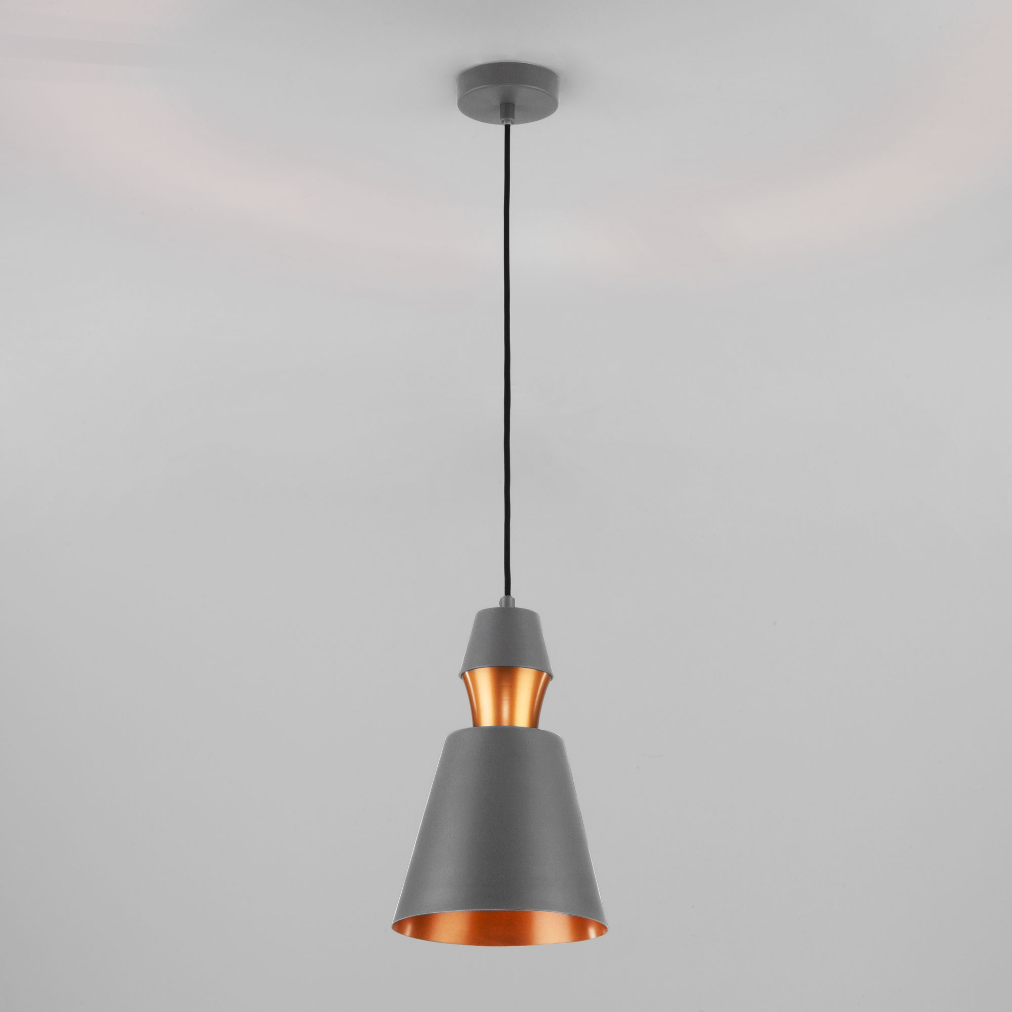 Подвесной светильник Eurosvet Ultra 50172/1 серый