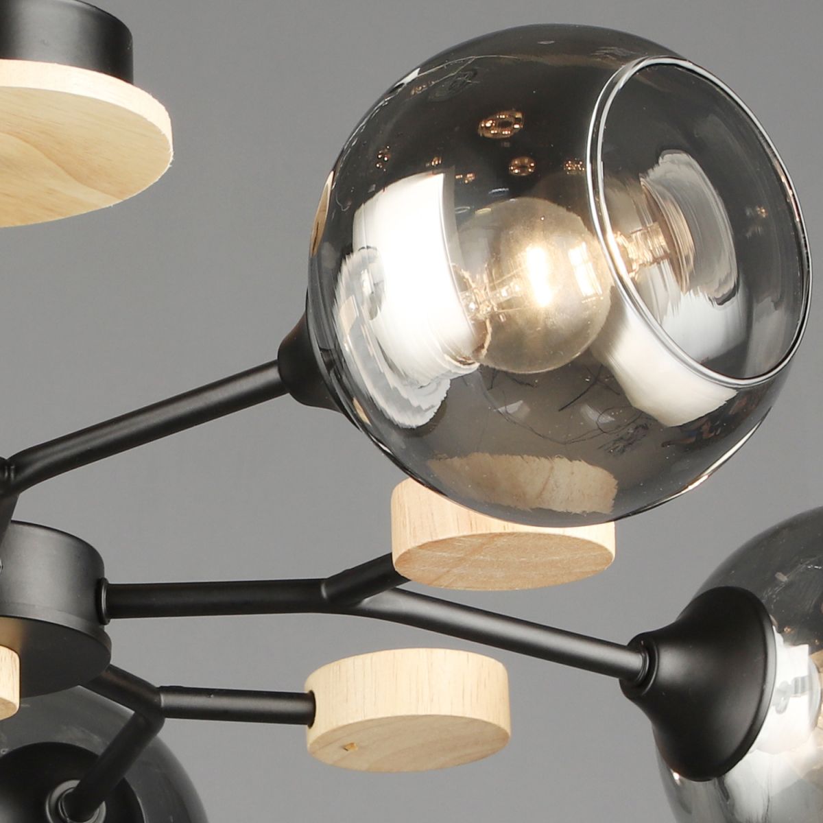 Люстра на штанге Reluce 06780-0.3-05 BK+WOOD