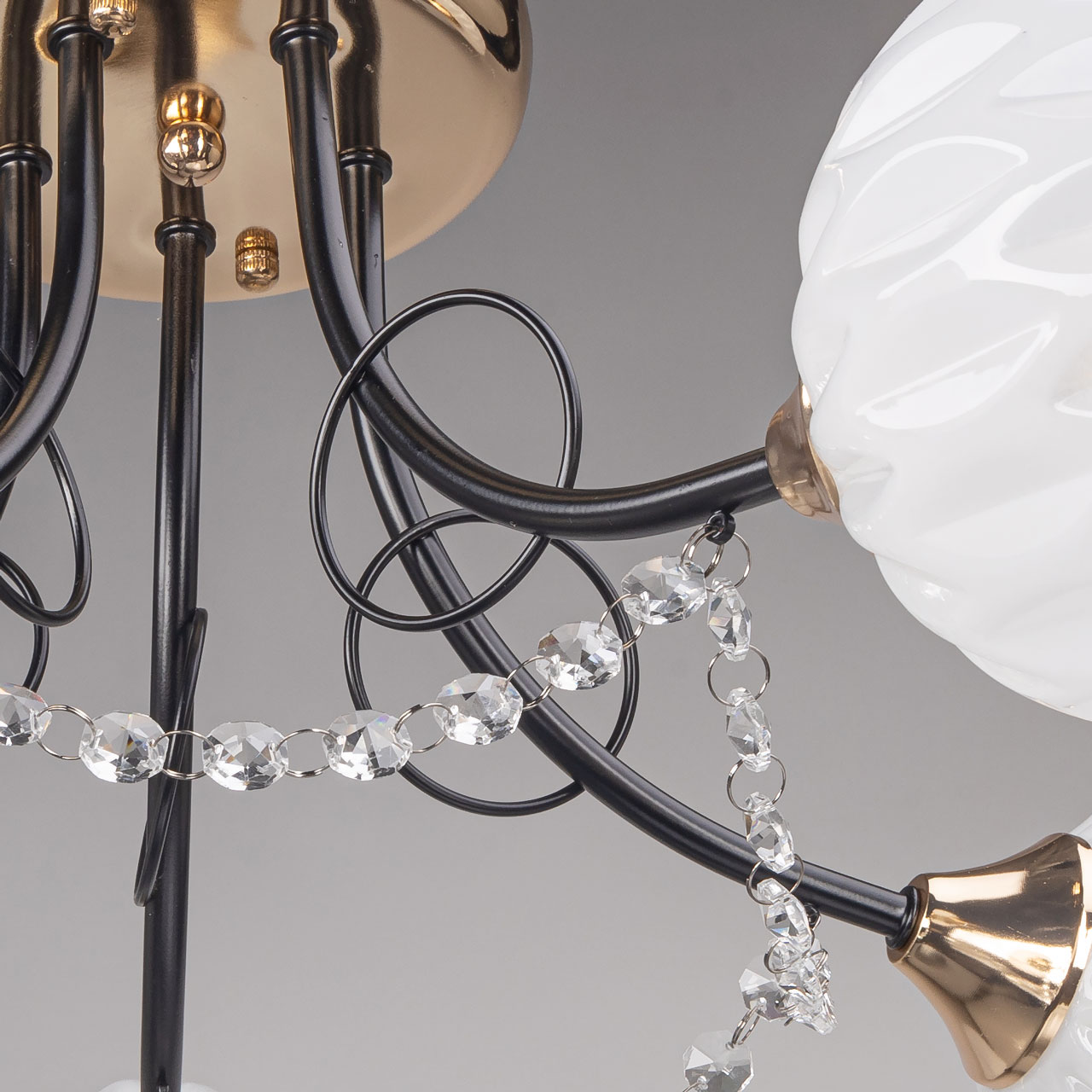 Потолочная люстра De Markt Грация 677014205 в Москве