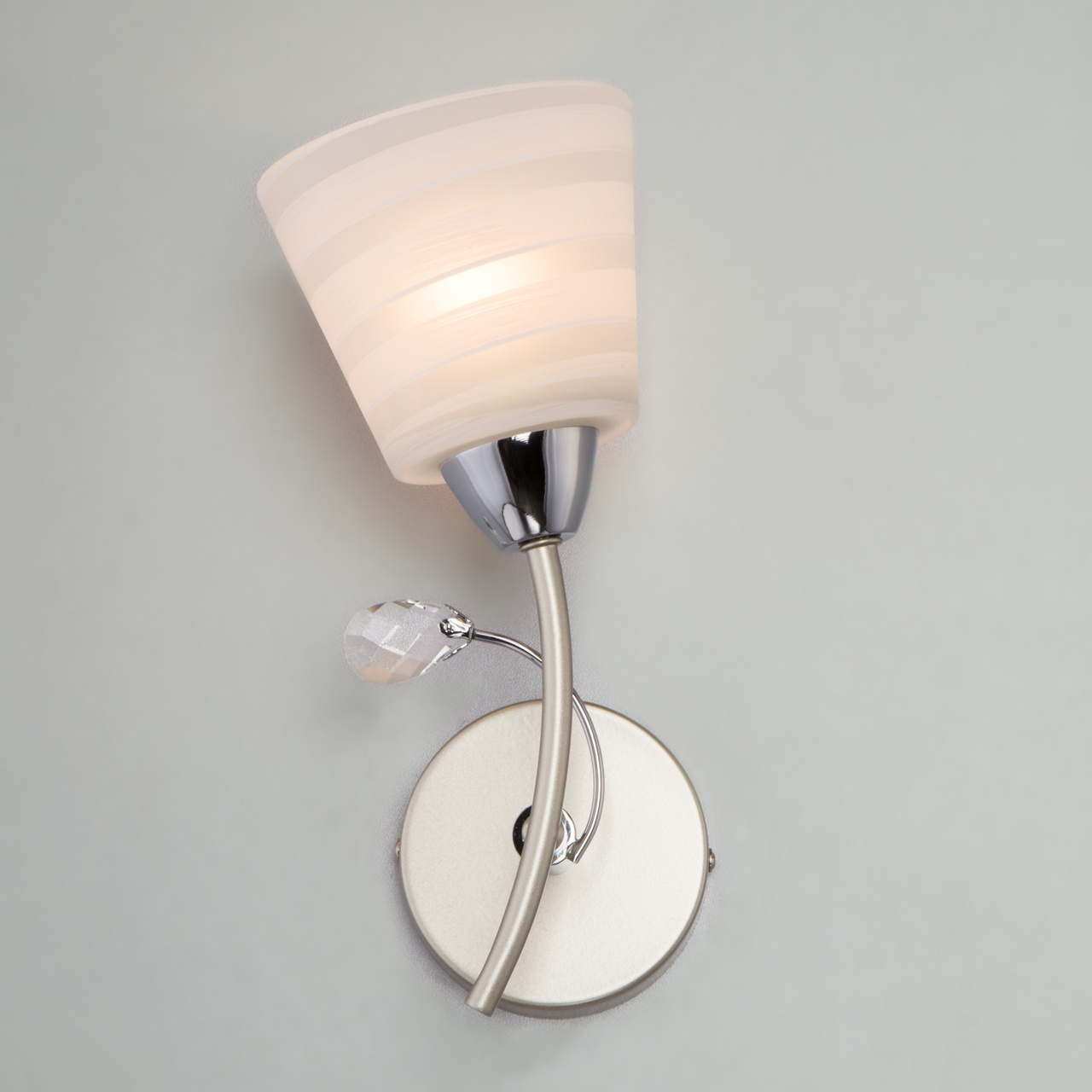 Бра Eurosvet Sabrina 30147/1 перламутровое золото