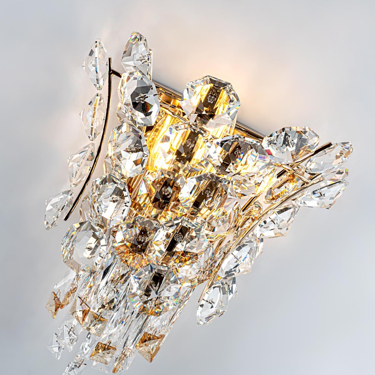 Настенный светильник Modelux ML.7550.03 GD