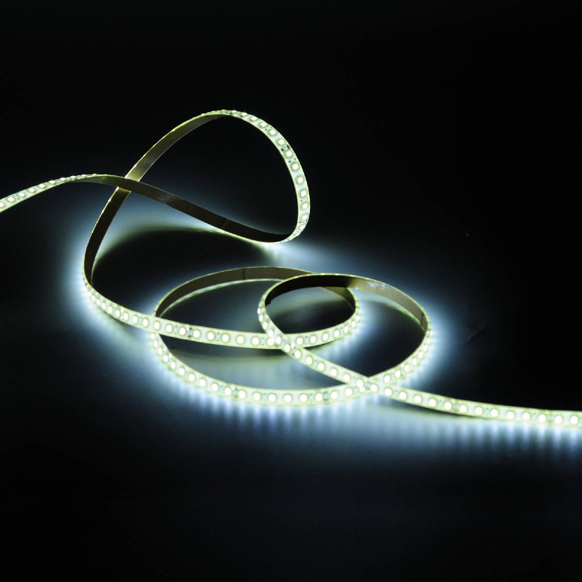 Светодиодная лента Gauss 24В 2835 6,5Вт/м 3000K 5м IP65 311000165