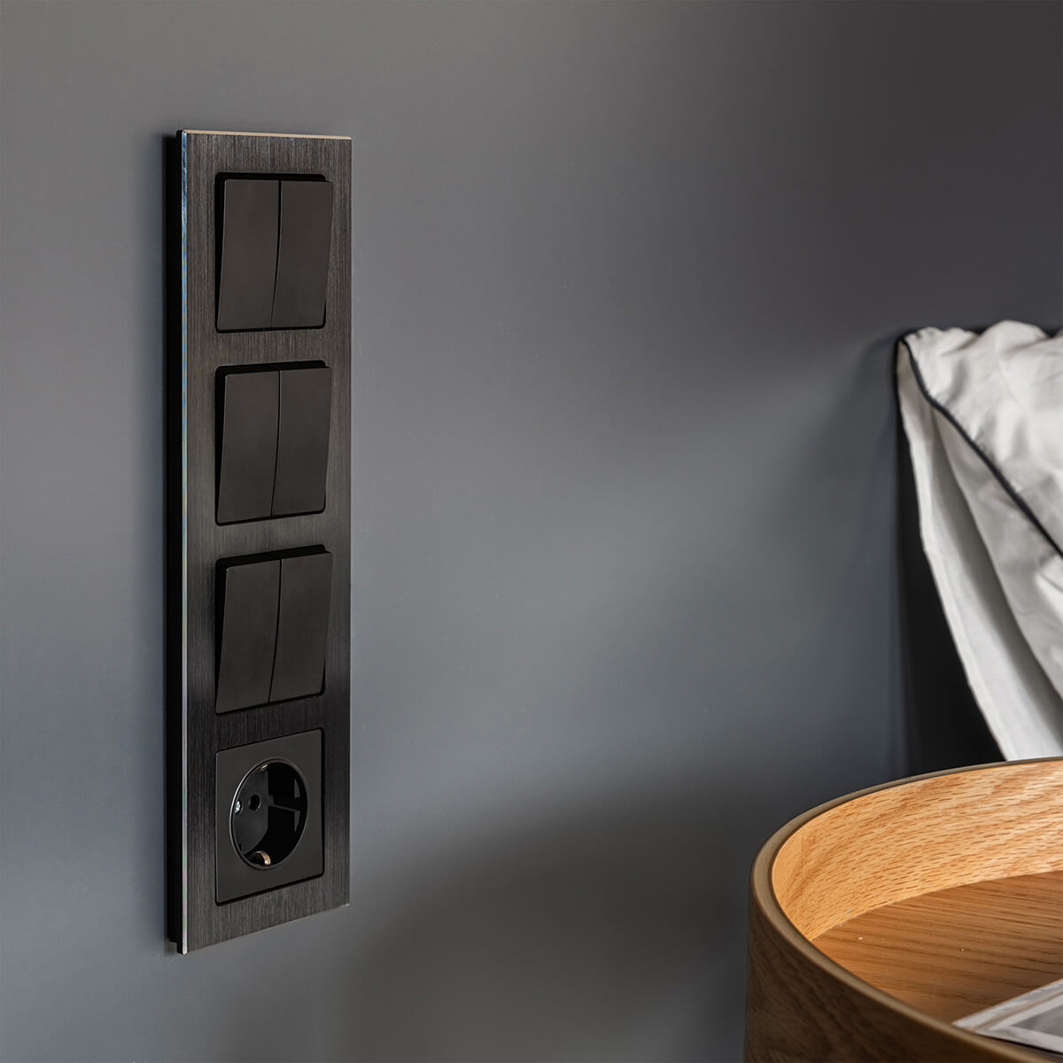 Рамка Werkel Aluminium на 4 поста алюминий черный W0041708 4690389158124