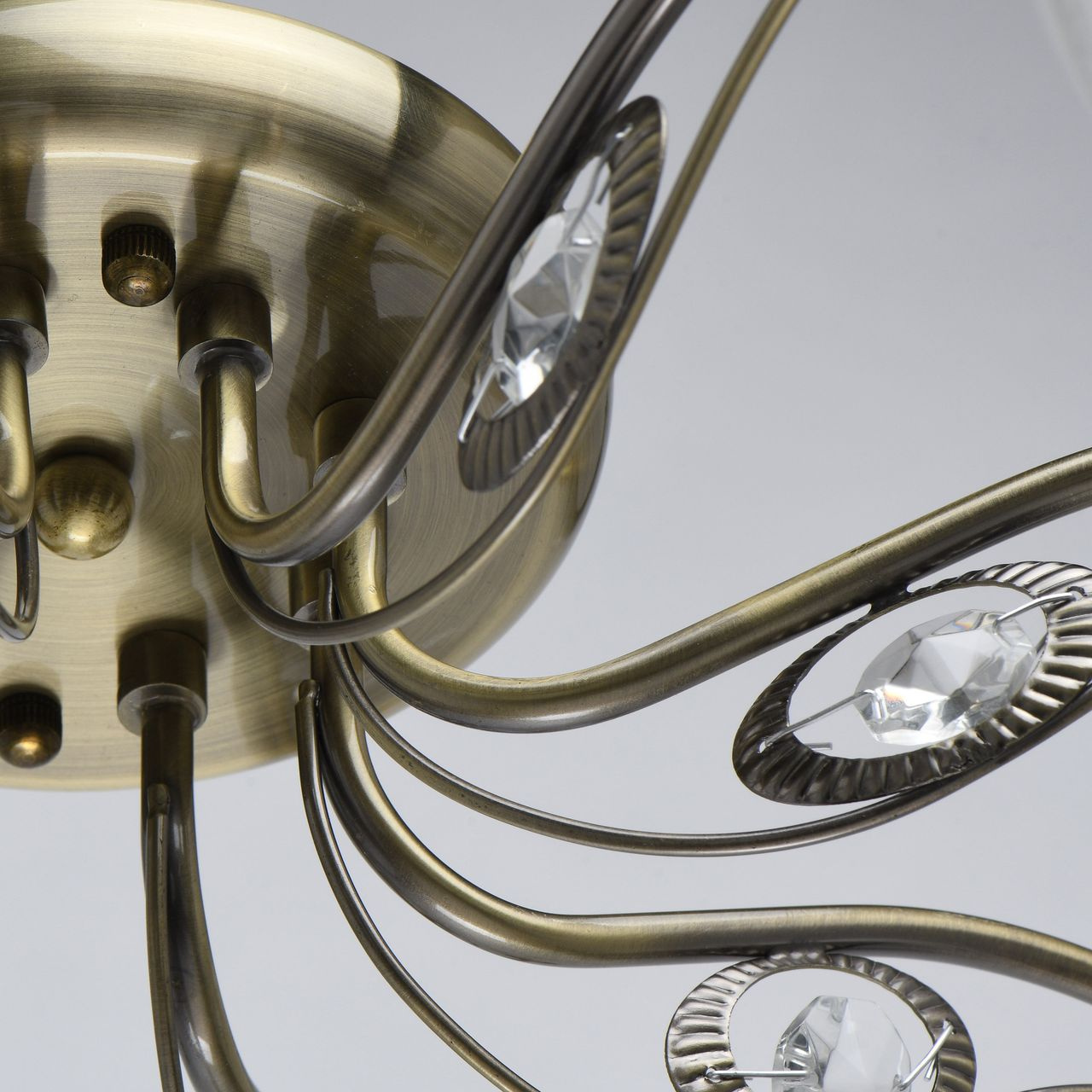 Потолочная люстра De Markt City Грация 677013108