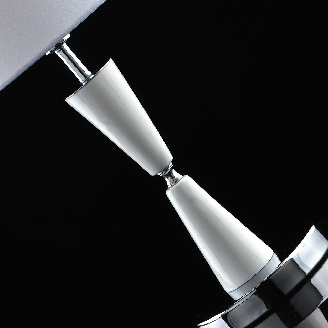 Настольная лампа MW-Light Виталина 448034501