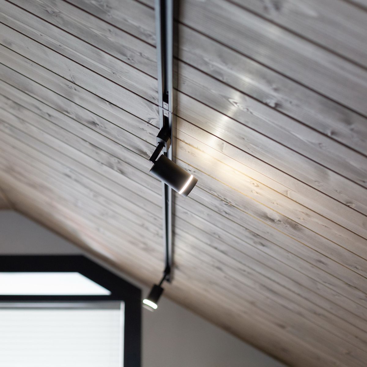 Однофазный шинопровод черный Elektrostandard Track Rail BK Surface 4690389178504