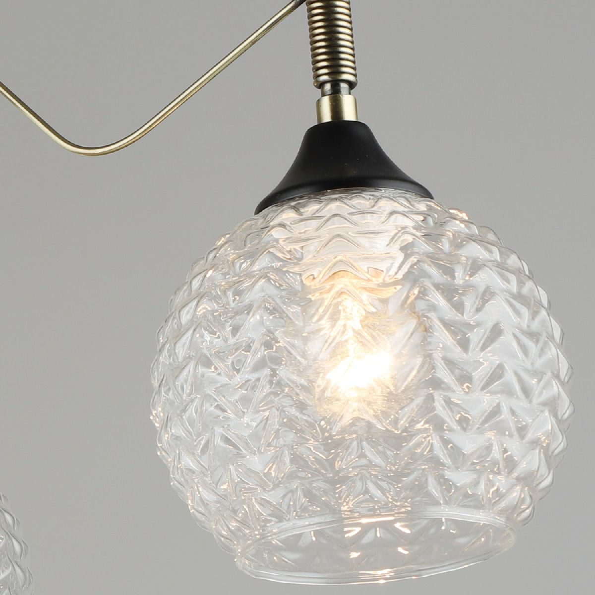 Люстра на штанге Reluce 02026-0.3-03 AB+BK