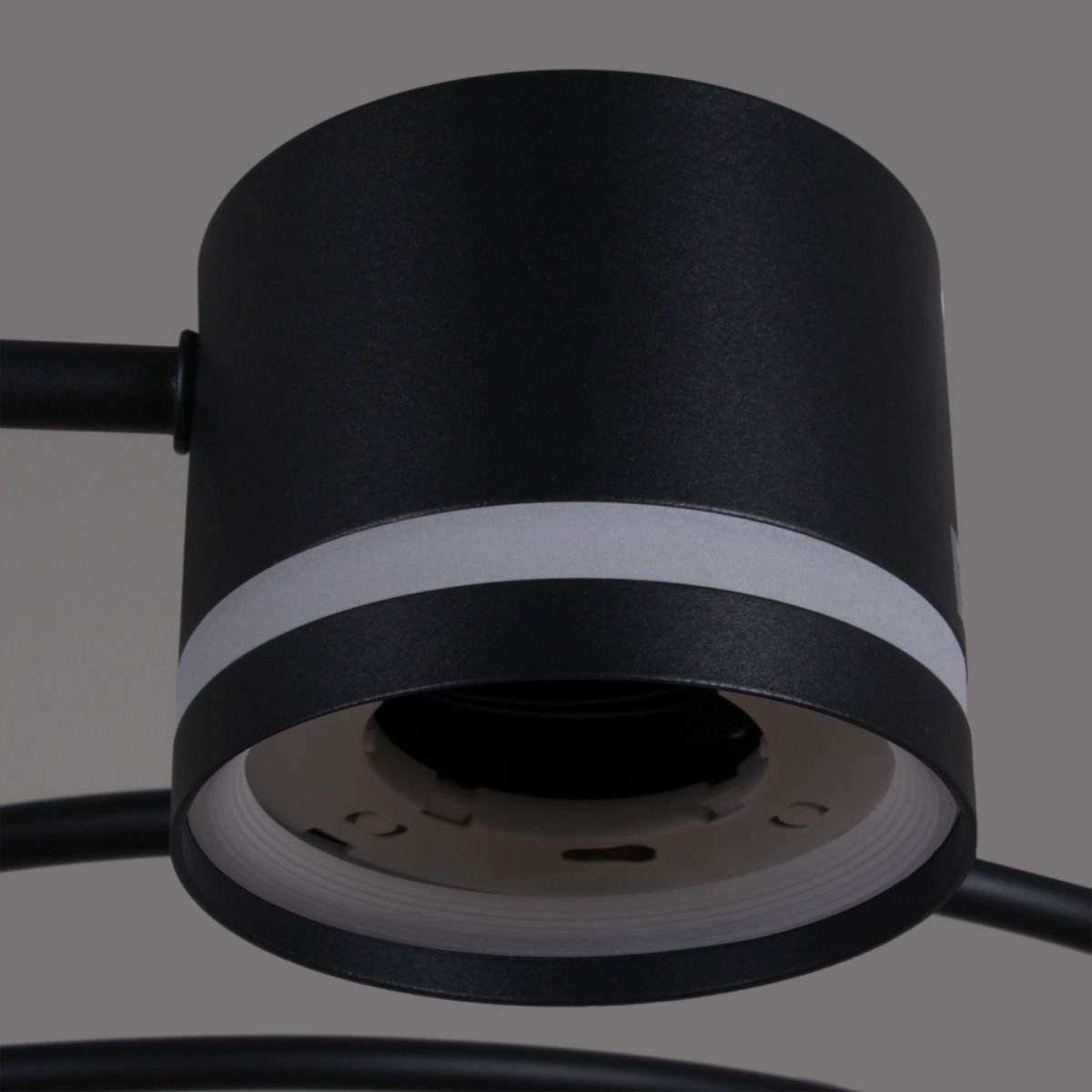 Люстра на штанге Reluce 26730-0.3-08 GX53 BK