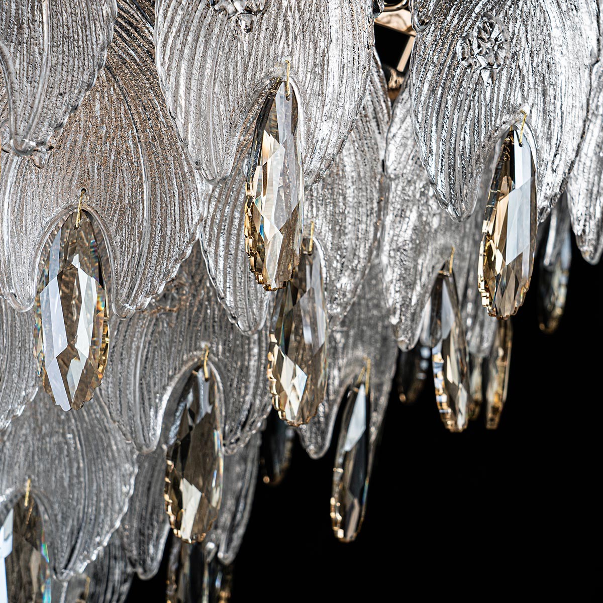 Подвесная люстра Modelux ML.6928.600 GD