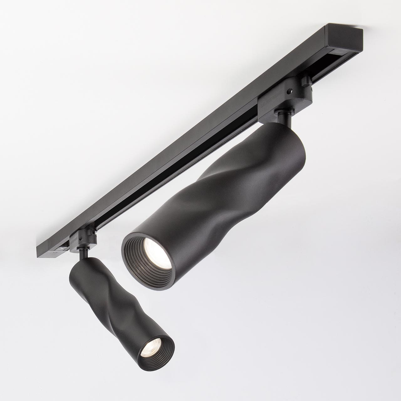 Трековый светодиодный светильник Elektrostandard Royal черный 5W 4200K LTB26 4690389123504